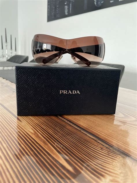 Prada Sonnenbrillen kleinanzeigen.de